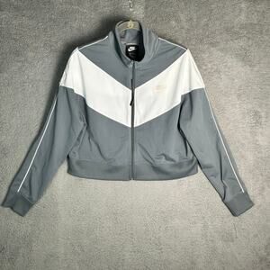 Nike NWT Women's XL Full Zip Crop Jacket‎ Gray White Activewear Gym Workout